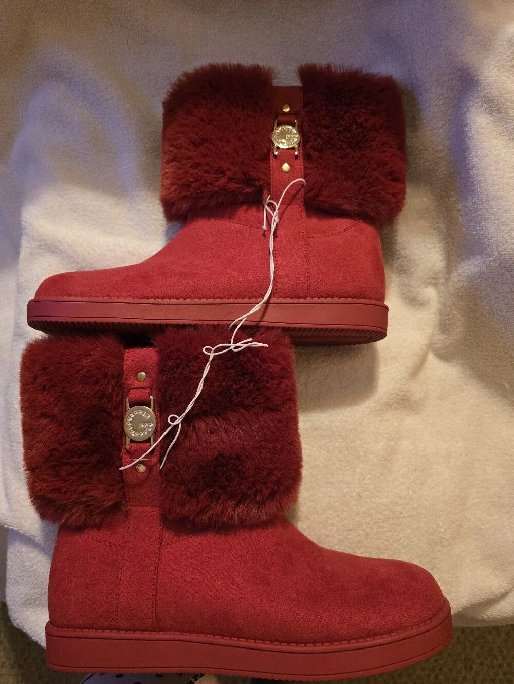 GBG Los Angeles Aleya Red Faux Fur Suede Winter Boots Size 9 NWOT